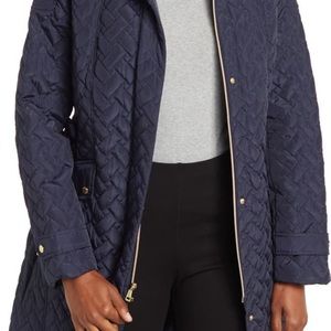 COLE HAAN
Quilted Hooded Coat BLACK SMALL